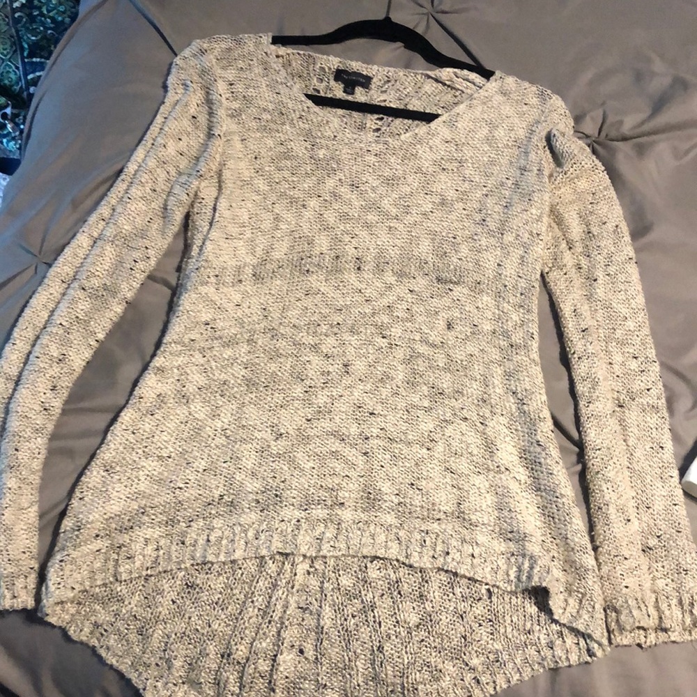 Knit long sleeve sweater